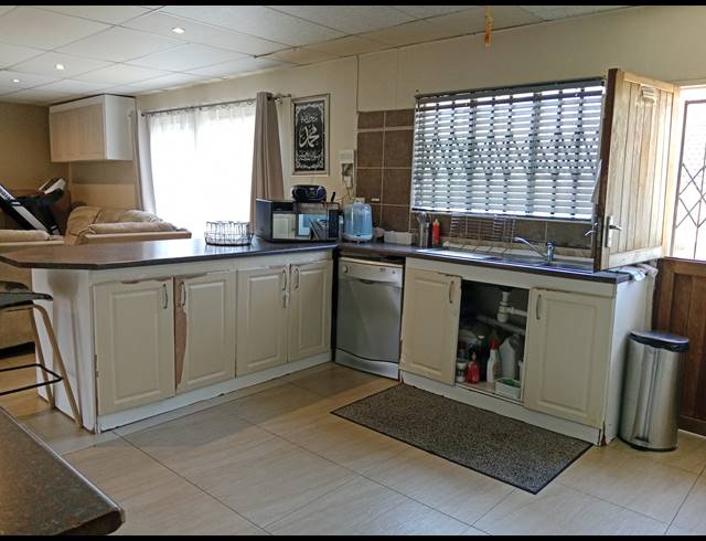 3 BEDROOM HOUSE FOR SALE IN NORTHDALE